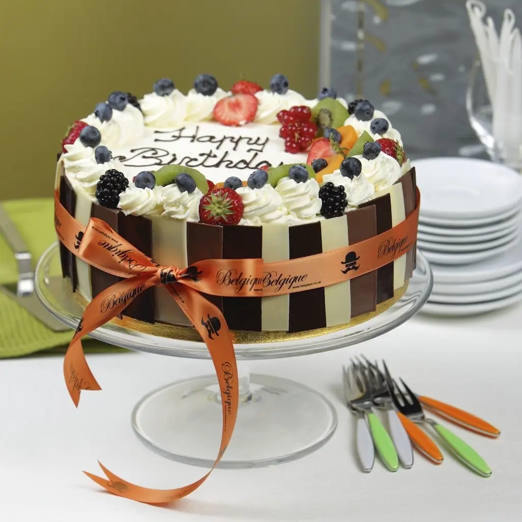 Fresh Cream Fruit Cake – Best-Selling Celebration Cake