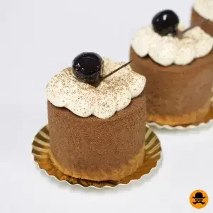 Black forest gateaux clice
